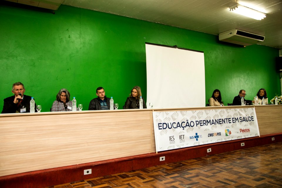 26.08.2019 - Prefeita Paula Mascarenhas participa da abertura do Seminário "Educação permanente em saúde para o  desenvolvimento do trabalho na saúde: pensando sobre o cuidado, a gestão e o controle social em Pelotas - Foto: Gustavo Vara