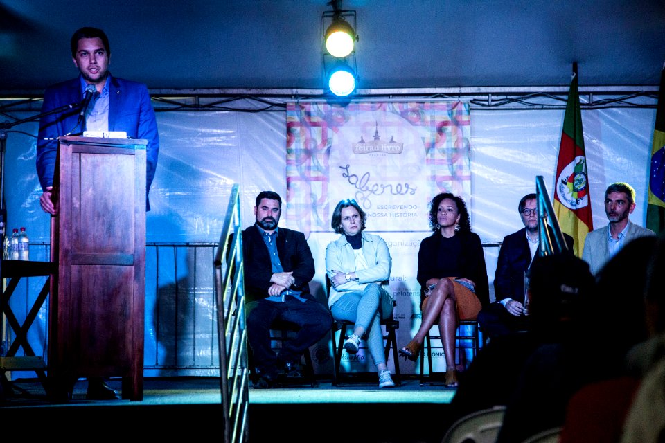 31.10.2019 - Abertura oficial da 42ª Feira do Livro - Foto: Gustavo Vara