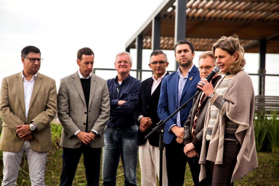 16.08.2019 - Prefeita Paula Mascarenhas e o vice Idemar Barz participam da inauguração da rua Coletora que ligará o Bairro Quartier à avenida Fernando Osório - Foto: Gustavo Vara