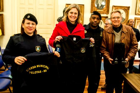 15.08.2019 - Prefeita Paula Mascarenhas realiza a entrega dos novos fardamentos da Guarda Municipal - Foto: Gustavo Vara