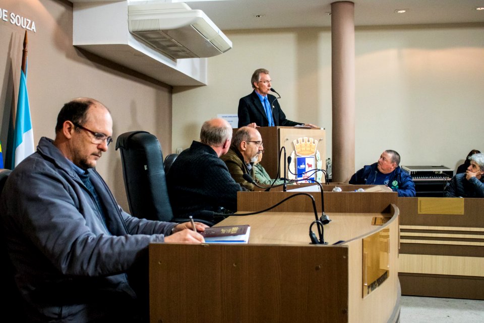 24.07.2019 - Prefeito em exercício Idemar Barz prestigia Sessão Solene em comemoração ao dia do Colono e da Imigração alemã - Foto Michel Corvello