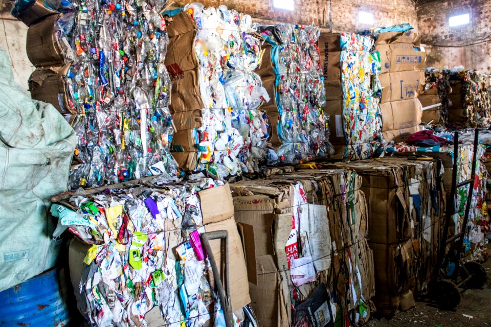 27.06.2019 -  Doação de máquina de prensar latinha para a Cooperativa de Reciclagem da Vila Castilhos - Foto Michel Corvello