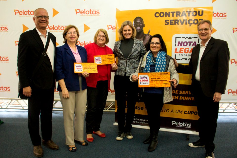 17.06.2019 Prefeita Paula Mascarenhas entrega prêmios do Nota Legal - Fotos Igor Sobral