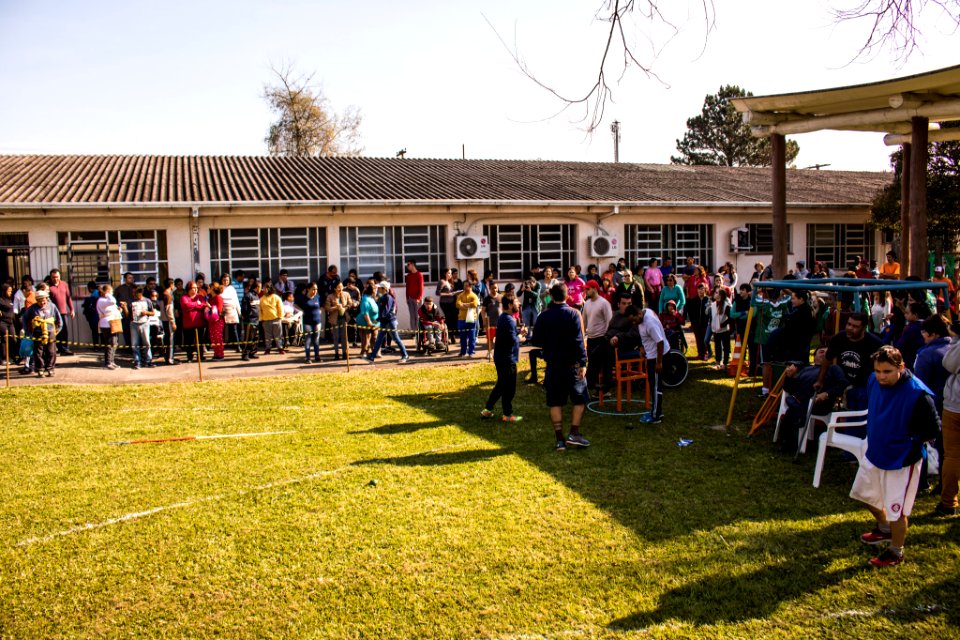 28.08.2019 - Tarde esportiva com alunos das escolas especiais e do Centro Social Urbano do Areal - Foto Michel Corvello