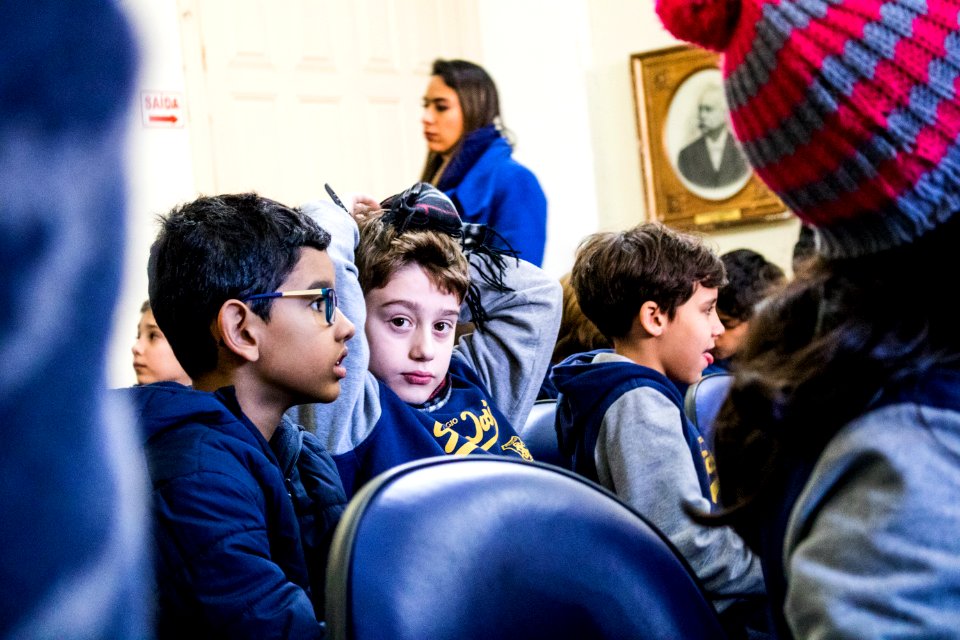 04.07.2019 - Prefeita Paula Mascarenhas recebe alunos do 4º ano do Colégio São José, para entrega de cartas do projeto “Cartas à Prefeita”  - Foto Michel Corvello