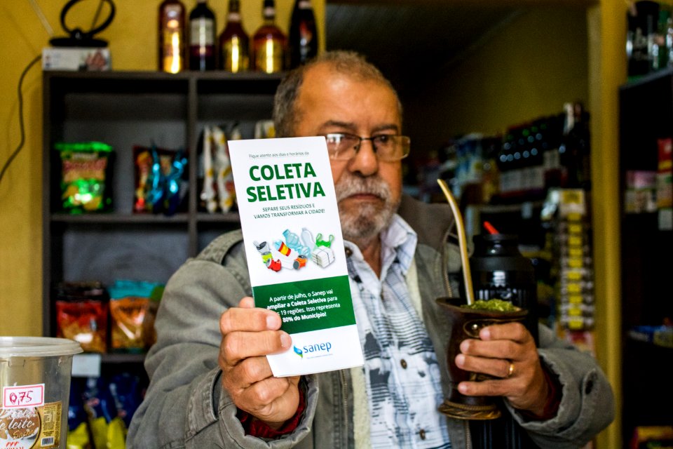 18.07.2019 Prefeita Paula Acompanha Novo Ponto de Coleta Seletiva Fotos Michel Corvello
