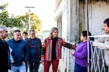 18.07.2019 - Prefeita Paula Mascarenhas realiza caminhada para entrega da rua Francisco Simões no Fragata - Foto Michel Corvello