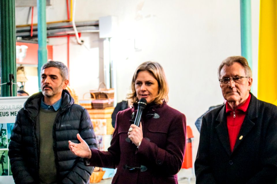 17.07.2019 - Prefeita Paula Mascarenhas prestigia a volta da estátua do Deus Mercúrio para o Mercado - Foto Michel Corvello