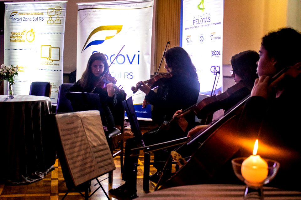 08.07.2019 - Prefeita Paula Mascarenhas prestigia aniversário de 25 anos da Secovi - Foto Michel Corvello