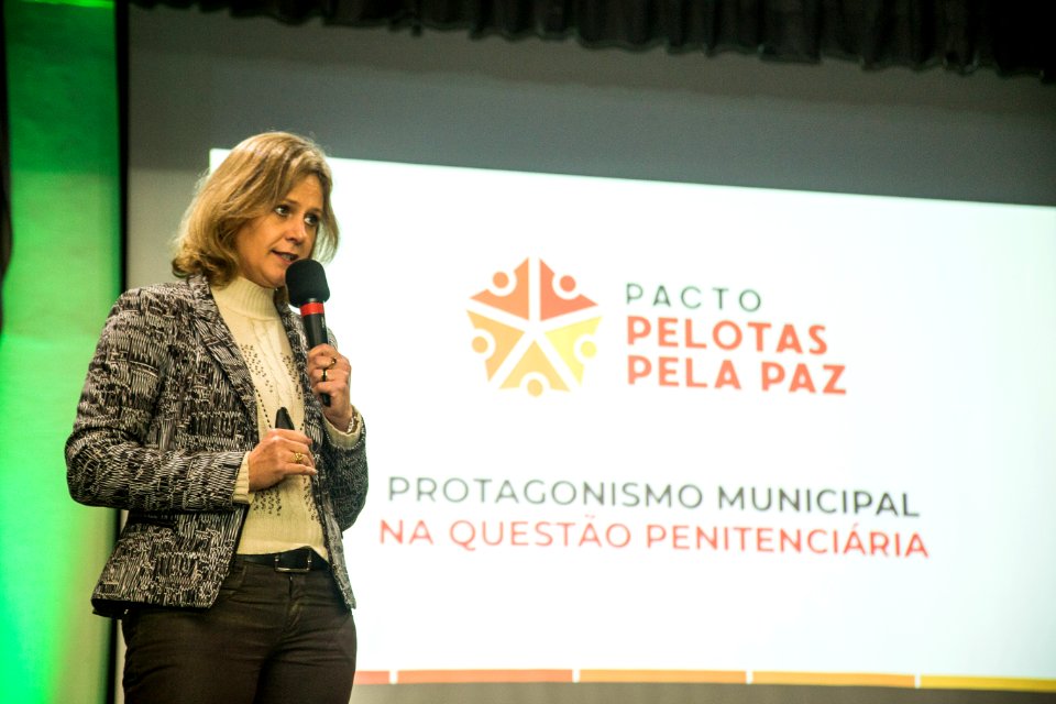 25.06.2019 - Prefeita Paula Mascarenhas participa do 2º Fórum Prisão, Universidade e Cárcere - O Presídio Regional de Pelotas - Foto Gustavo Vara