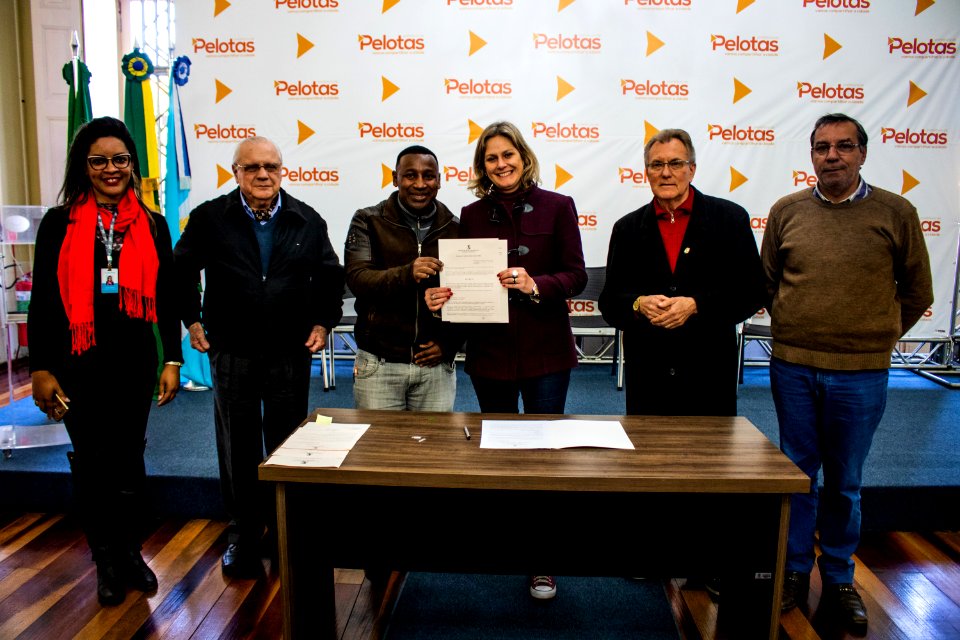 17.07.2019 - Prefeita Paula Mascarenhas realiza cerimônia para assinatura de leis de vereadores - Foto Michel Corvello