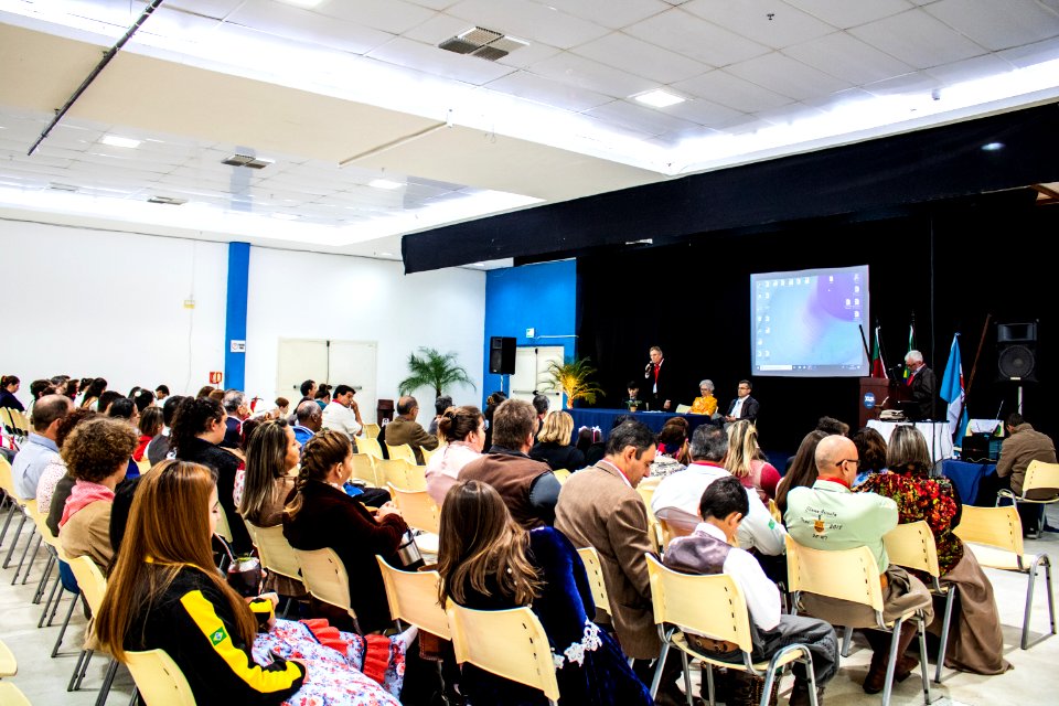 20.06.2019 - Vice-prefeito Idemar Barz prestigia ciclo de palestras organizado pela coordenadoria da 26ª RT - Foto Michel Corvello
