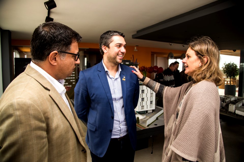 16.08.2019 - Prefeita Paula Mascarenhas e o vice Idemar Barz participam da inauguração da rua Coletora que ligará o Bairro Quartier à avenida Fernando Osório - Foto: Gustavo Vara
