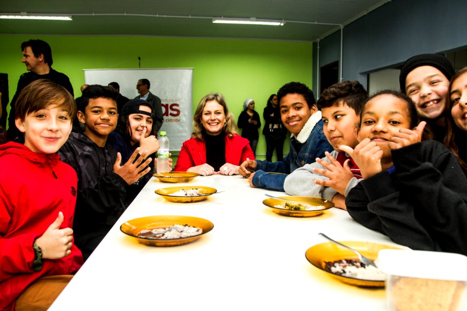 12.09.2019 - Prefeita Paula Mascarenhas realiza a entrega das obras do refeitório e cozinha do Colégio Pelotense - Foto: Gustavo Vara