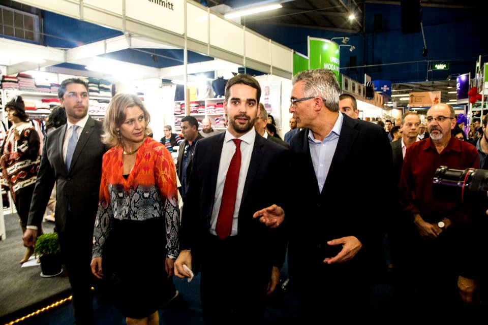 13.06.2019 - Prefeita Paula Mascarenhas e o Governador Eduardo Leite no lançamento das obras de drenagem da rua Gomes Carneiro na Fenadoce - Foto: Gustavo Vara
