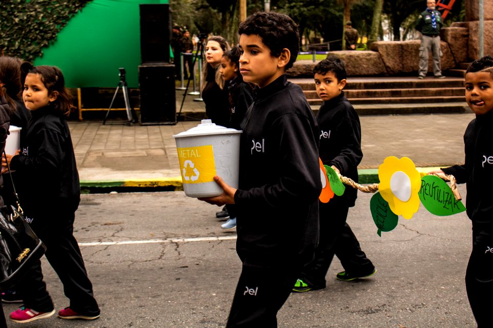 07.09.2019 - Prefeita Paula e o vice-prefeito Idemar Barz prestigiam desfile cívico militar de 7 de setembro - Foto Michel Corvello