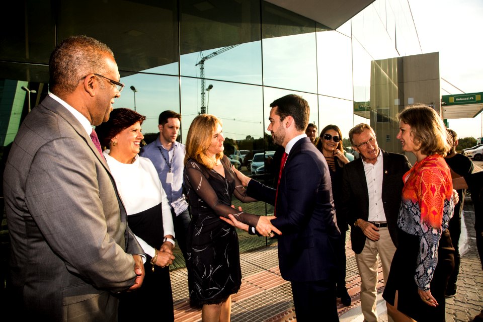 13.06.2019 - Prefeita Paula Mascarenhas e o Governador do Rio Grande do Sul, Eduardo Leite na chegada ao evento de inauguração do novo Hospital da Unimed Pelotas - Foto: Gustavo Vara