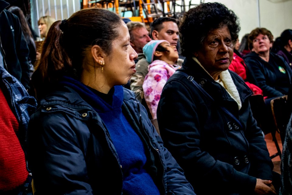 28.06.2019 - Prefeita Paula Mascarenhas prestigia entrega da regularização fundiária para 74 famílias do loteamento Cristovão José dos Santos - Foto Michel Corvello