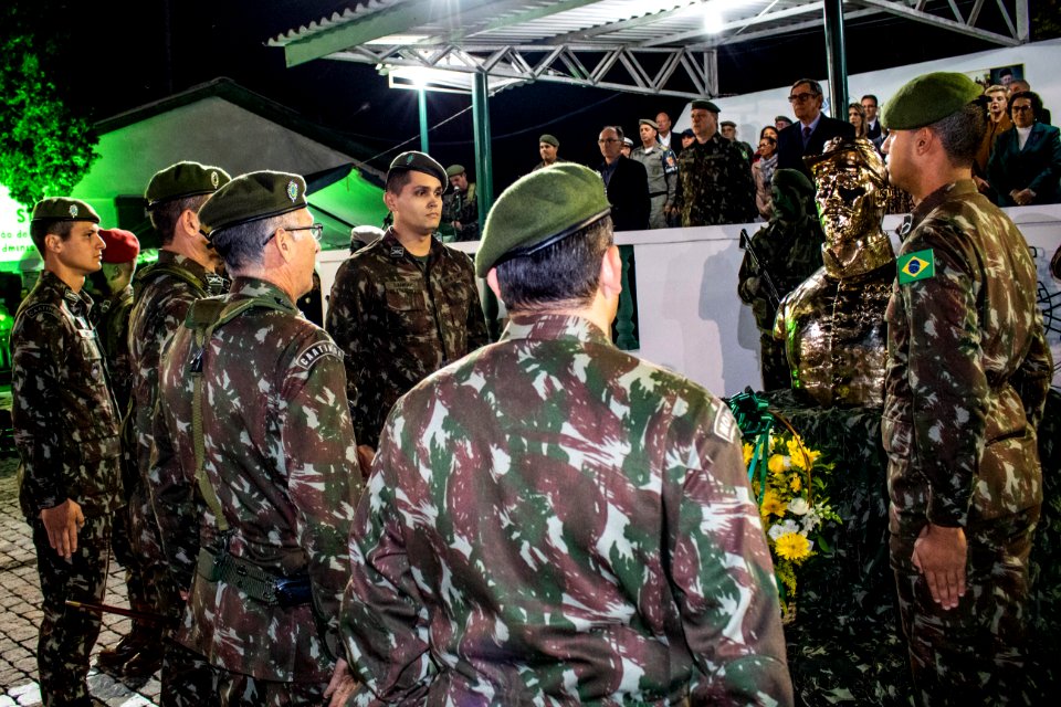 24.05.2019 - Vice-prefeito Idemar Barz prestigia solenidade em comemoração ao Dia da Arma de Infantaria - Foto Michel Corvello