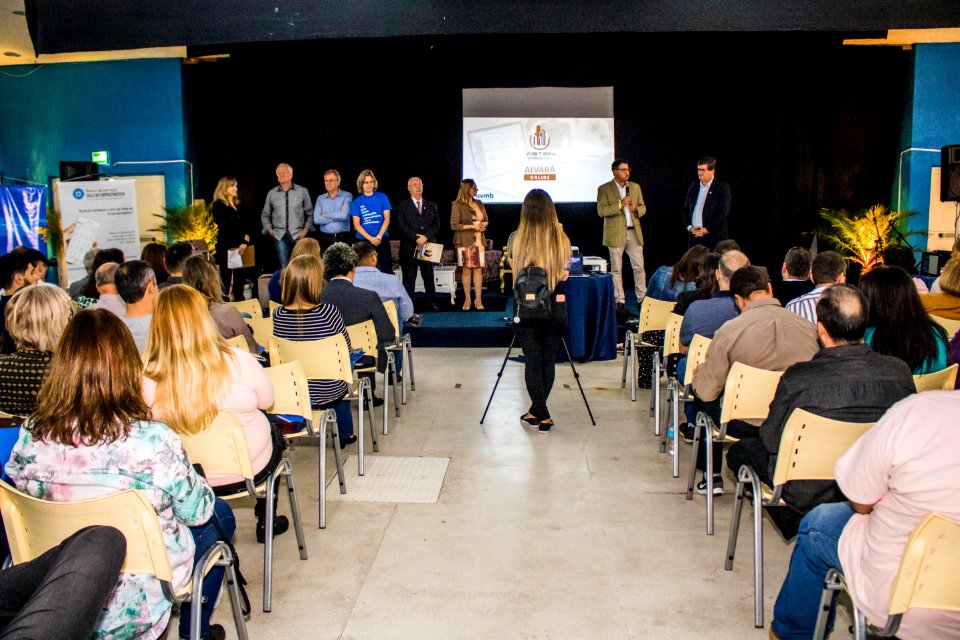 14.06.2019 - Prefeita Paula Mascarenhas prestigia fórum de Desburocratização e lançamento do novo sistema de alvará online - Foto Michel Corvello