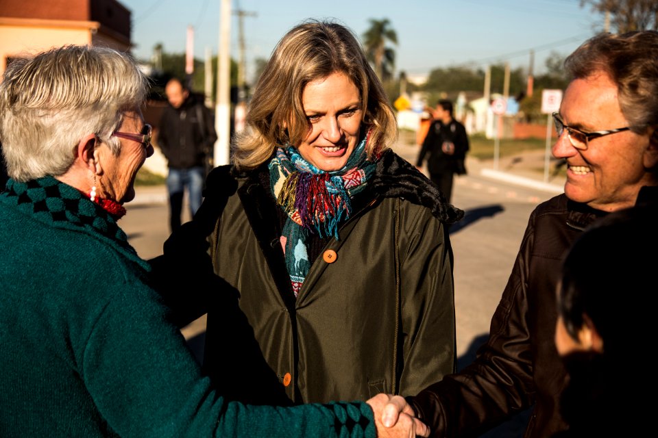 27.06.2019 - Prefeita Paula Mascarenhas e o vice Idemar Barz acompanham o início do mutirão na Sanga Funda e entrega as obras de requalificação da avenida Ildefonso Simões Lopes - Foto: Gustavo Vara
