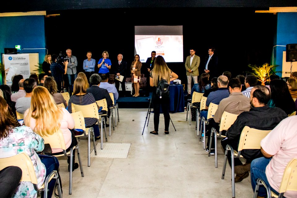 14.06.2019 - Prefeita Paula Mascarenhas prestigia fórum de Desburocratização e lançamento do novo sistema de alvará online - Foto Michel Corvello