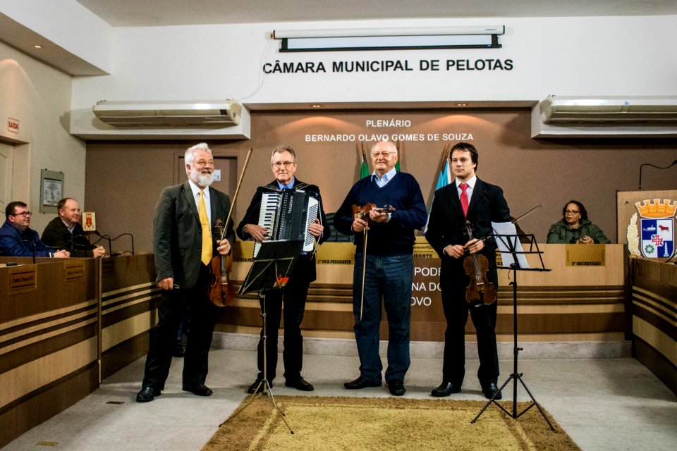 24.07.2019 - Prefeito em exercício Idemar Barz prestigia Sessão Solene em comemoração ao dia do Colono e da Imigração alemã - Foto Michel Corvello
