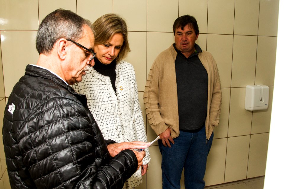 23.05.2019 - Prefeita Paula Mascarenhas e o vice Idemar Barz realizam a entrega da ampliação da Emef Mario Meneghetti - Foto: Gustavo Vara