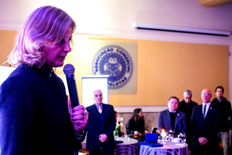08.07.2019 - Prefeita Paula Mascarenhas prestigia aniversário de 25 anos da Secovi - Foto Michel Corvello
