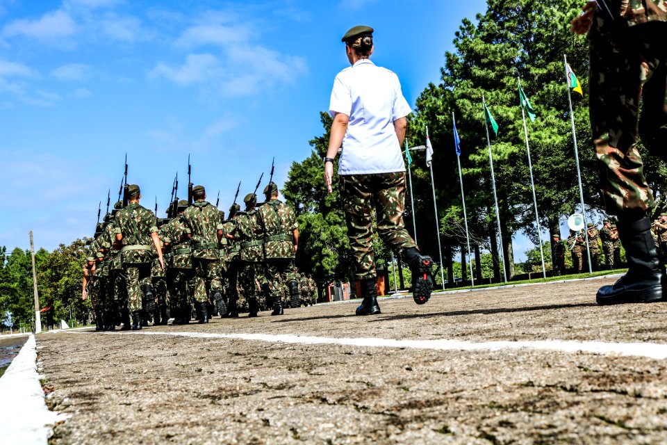 17.04.2019 - Vice-prefeito Idemar Barz é homenageado pelo Exército Brasileiro