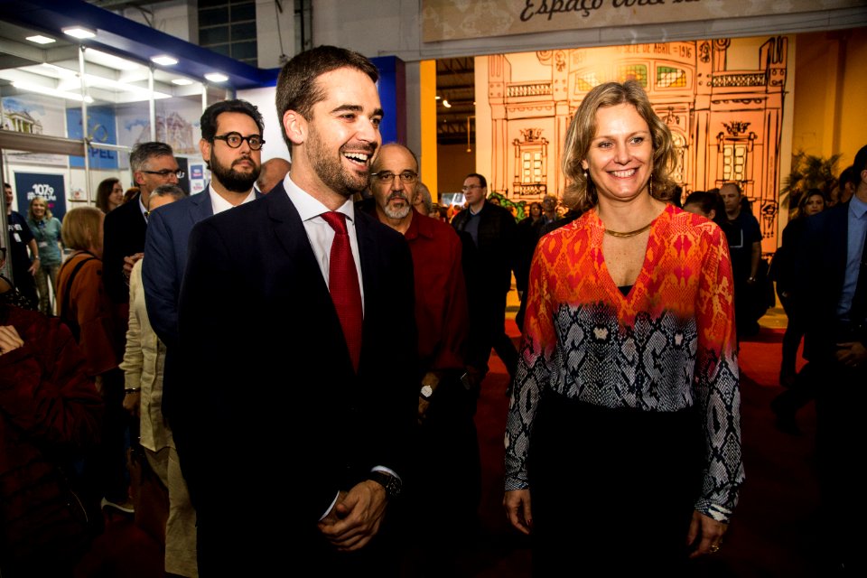 13.06.2019 - Prefeita Paula Mascarenhas e o Governador Eduardo Leite no lançamento das obras de drenagem da rua Gomes Carneiro na Fenadoce - Foto: Gustavo Vara