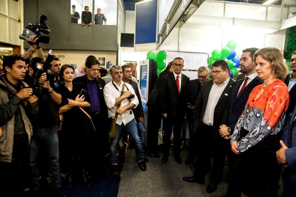 13.06.2019 - Prefeita Paula Mascarenhas e o Governador Eduardo Leite no lançamento das obras de drenagem da rua Gomes Carneiro na Fenadoce - Foto: Gustavo Vara