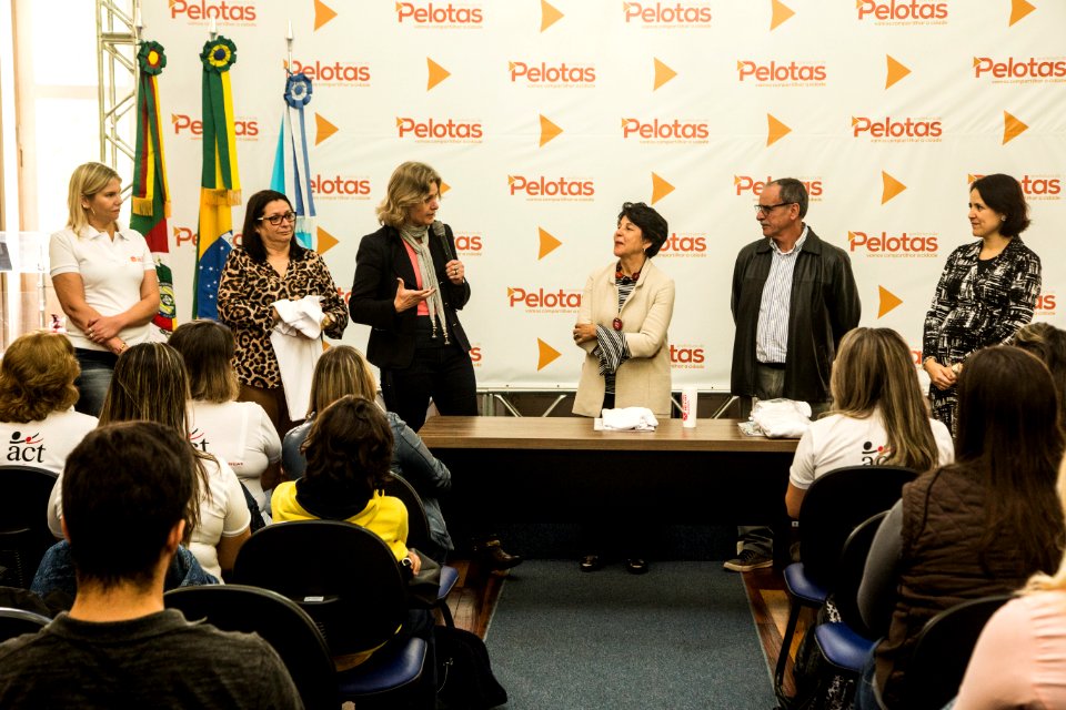 28.05.2019 - Prefeita Paula Mascarenhas na cerimônia de assinatura do termo de acordo e comprometimento com a idealizadora da metodologia ACT – programa para educar crianças em ambientes seguros - Foto: Gustavo Vara