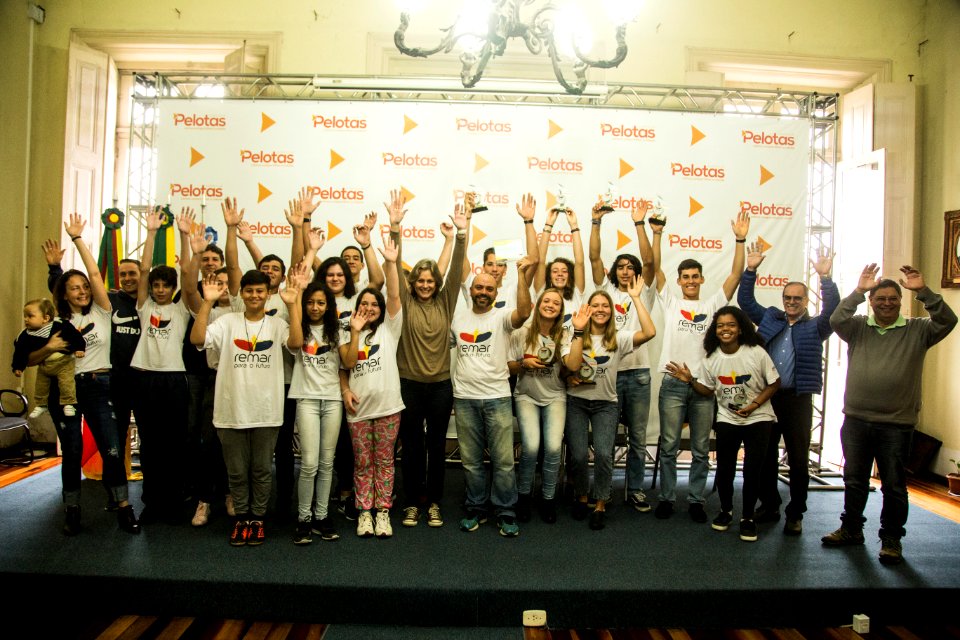 14.05.2019 - Prefeita Paula Mascarenhas realiza a entrega  de homenagens aos participantes do projeto Remar Para o Futuro - Foto: Gustavo Vara