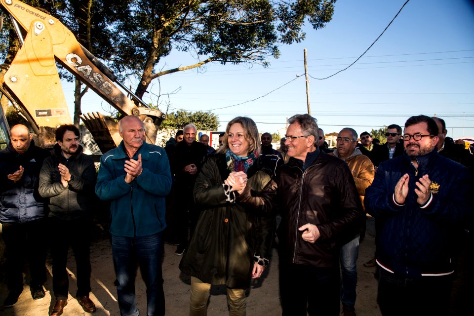 27.06.2019 - Prefeita Paula Mascarenhas e o vice Idemar Barz acompanham o início do mutirão na Sanga Funda e entrega as obras de requalificação da avenida Ildefonso Simões Lopes - Foto: Gustavo Vara