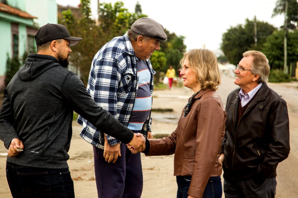24.05.2019 - Prefeita Paula Mascarenhas e o vice Idemar Barz realizam a caminhada de entrega das obras da avenida São Jorge e rua Doutor Amarante - Foto: Gustavo Vara