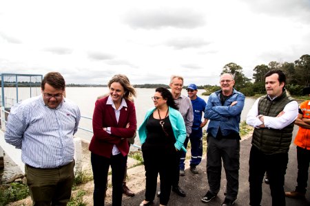 05.04.2019 - Prefeita Paula Mascarenhas e o vice Idemar Barz, acompanhados do secretário estadual de Meio Ambiente e Infraestrutura, Artur Lemos Junior, realizam visita a Barragem Santa Bárbara - Foto: Gustavo Vara
