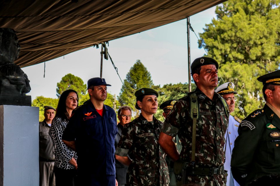 17.04.2019 - Vice-prefeito Idemar Barz é homenageado pelo Exército Brasileiro