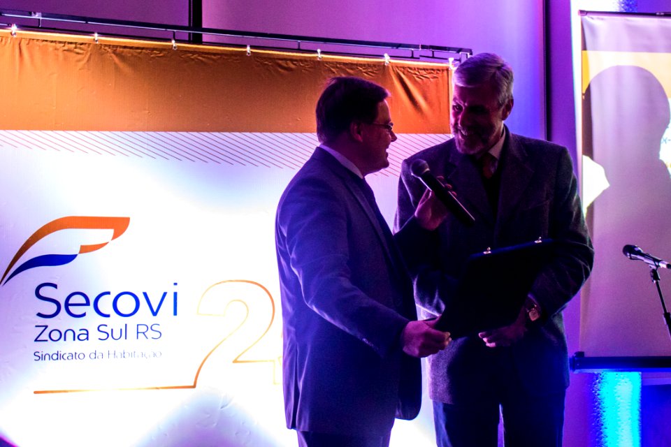 08.07.2019 - Prefeita Paula Mascarenhas prestigia aniversário de 25 anos da Secovi - Foto Michel Corvello