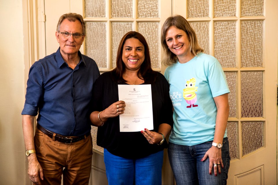 01.04.2019 - Prefeita Paula Mascarenhas realiza assinatura da portaria que constitui a comissão especial responsável pelo processo eleitoral do Conselho Tutelar - Foto: Gustavo Vara