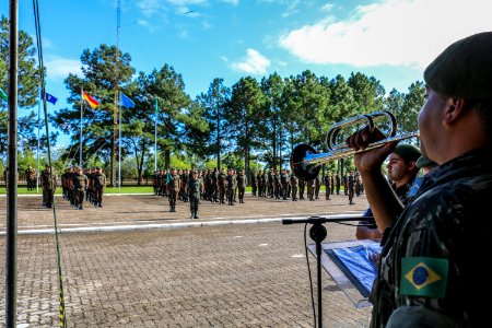 17.04.2019 - Vice-prefeito Idemar Barz é homenageado pelo Exército Brasileiro
