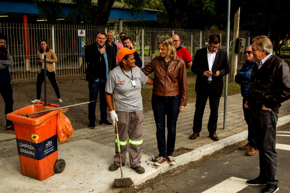 24.05.2019 - Prefeita Paula Mascarenhas e o vice Idemar Barz realizam a caminhada de entrega das obras da avenida São Jorge e rua Doutor Amarante - Foto: Gustavo Vara