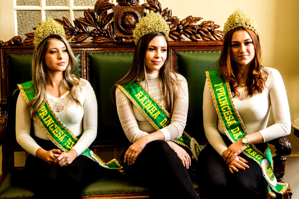 18.06.2019 - Prefeita Paula Mascarenhas recebe a corte da Fearg - Foto: Gustavo Vara