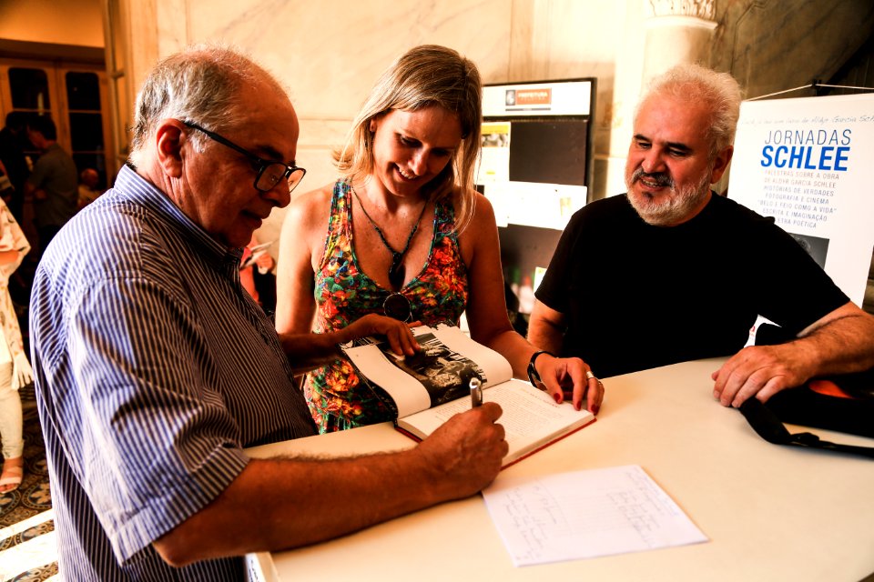 08.02.2019 - Prefeita Paula Mascarenhas prestigia  o lançamento do Livro da Exposição em Homenagem a Aldyr Schlee - Foto: Gustavo Vara