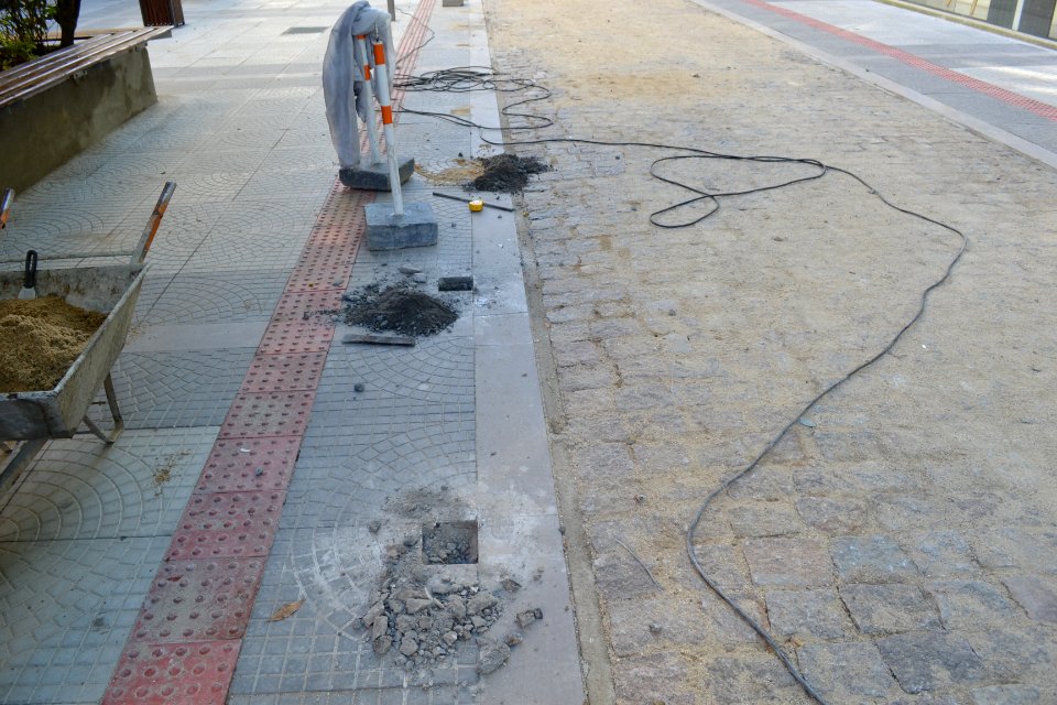 18.04.2019 - SEPLAG -Obra calçadão - Foto Janine Tomberg (1)