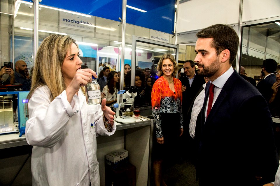 13.06.2019 - Prefeita Paula Mascarenhas e o Governador Eduardo Leite no lançamento das obras de drenagem da rua Gomes Carneiro na Fenadoce - Foto: Gustavo Vara