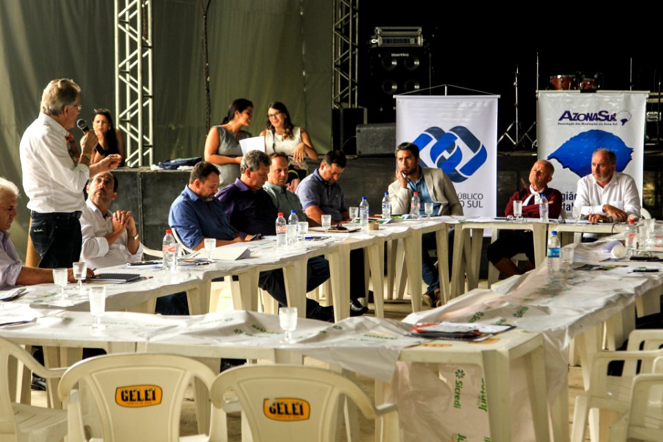 17.01.2019 - Prefeito em exercício Idemar Barz participa da reunião da Azonasul em Herval/RS - Foto: Gustavo Vara
