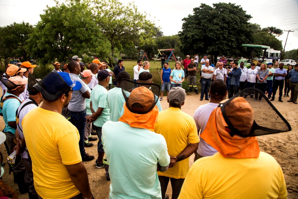 01.04.2019 - Prefeita Paula Mascarenhas e o vice Idemar Barz acompanham o mutirão de preparo do Sítio Floresta para o Bairro da Gente - Foto: Gustavo Vara
