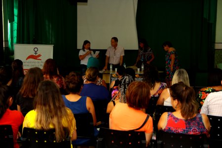 23.11.2018 - SAS - Campanha Violência Contra Mulher - Quem Ama Abraça - Foto Marcel Avila