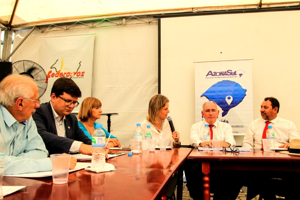20.02.2019 - Prefeita Paula Mascarenhas participa da reunião da Azonasul na Colheita do Arroz Foto: Gustavo Vara